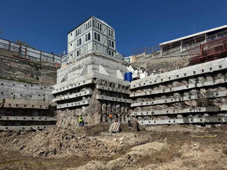 İSTANBUL İLİ FATİH İLÇESİ KARAGÜMRÜK VEFA STADININ ZEMİN ALTI ÇALIŞMALARININ YAPIM İŞİ VE AETİUS SARNICI RESTORASYONU UYGULAMA İŞİ  